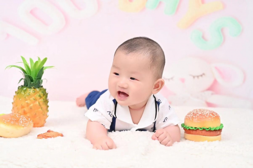 内蒙古宝宝为什么喜欢趴着睡 内蒙古宝宝为什么喜欢趴着睡